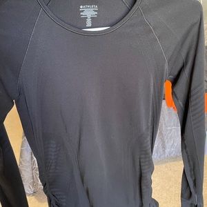 BLACK ATHLETA LONG SLEEVE SHIRT